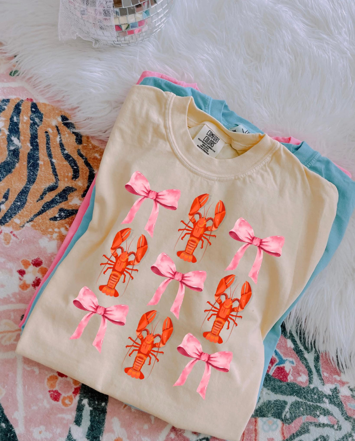 Crawfish & Bows Tee